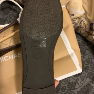 Micheal kors brand new shoes size 9